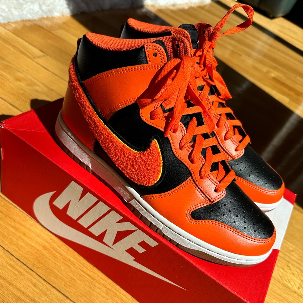 NIKE Retro Dunks
